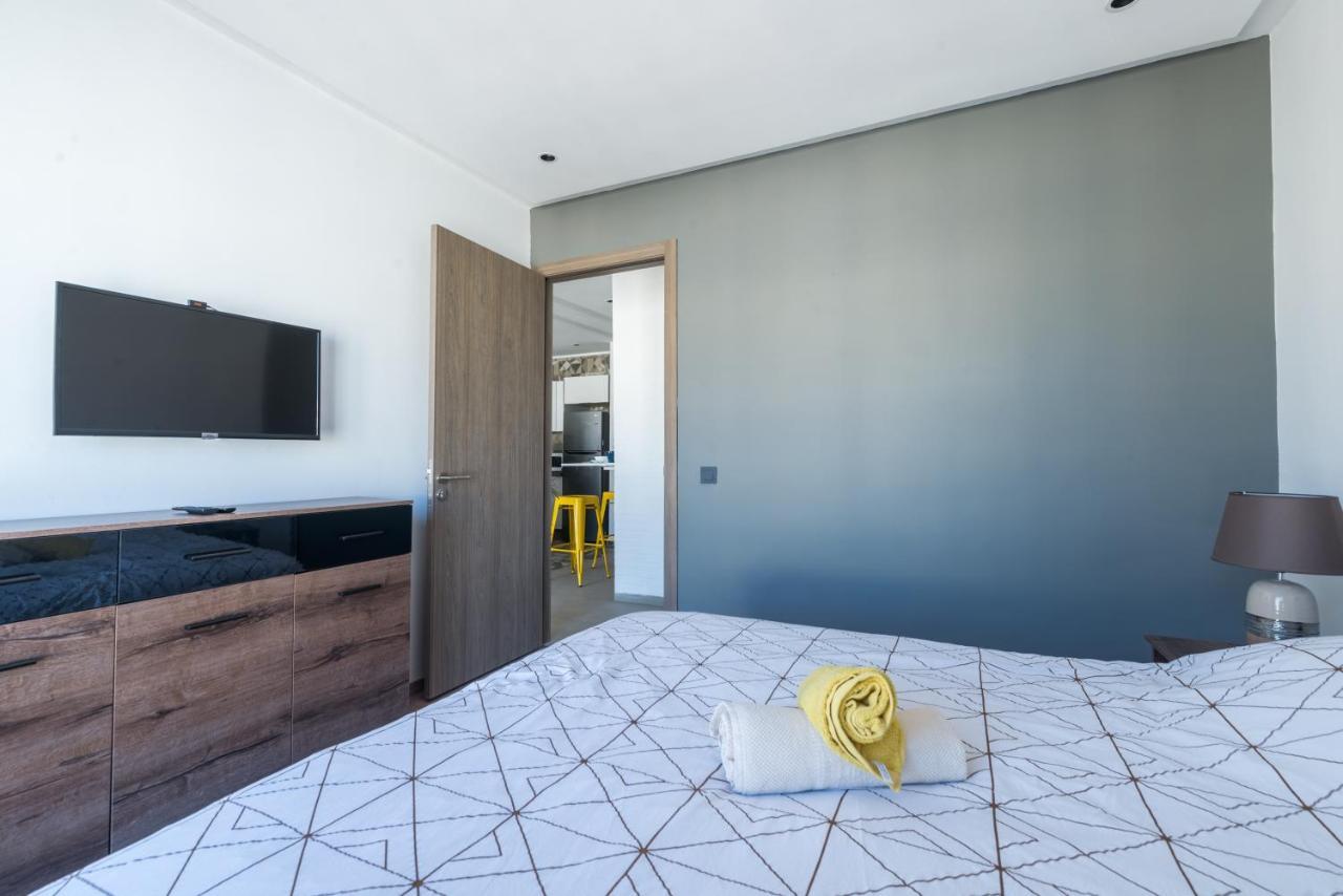 Spectacular 2 Bedrooms In The Heart Of Казабланка Екстериор снимка